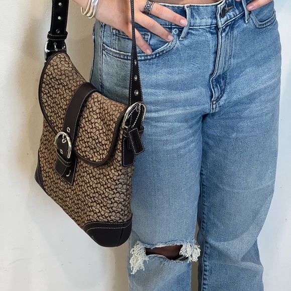 Vintage coach crossbody - Picture 2 of 2